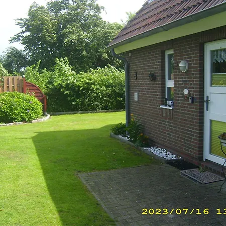 Haus Deichbrise 펜션 *