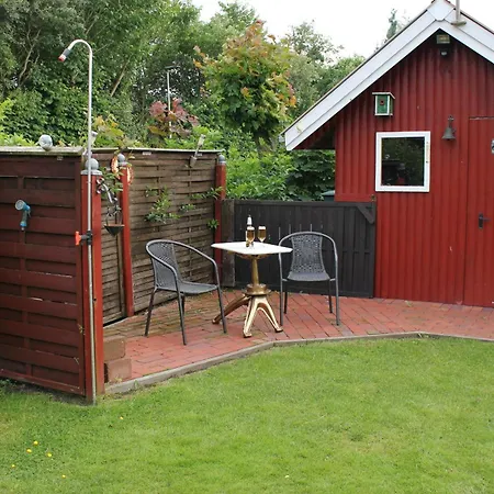 Haus Deichbrise Holiday home *