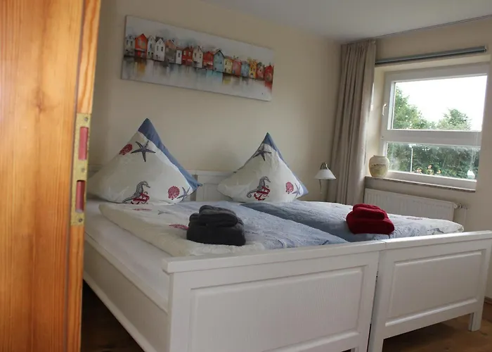 Haus Deichbrise 펜션 *