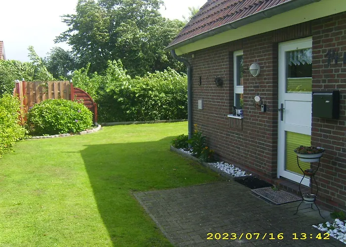 Haus Deichbrise 펜션 *